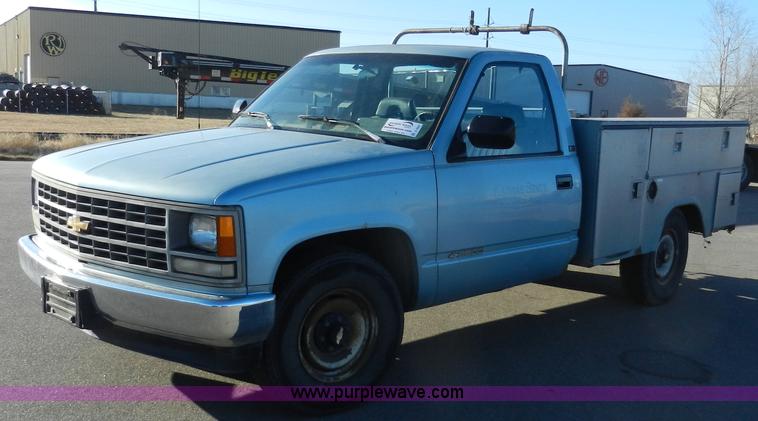 image for item A3987 1992 Chevrolet Cheyenne 2500 utility truck