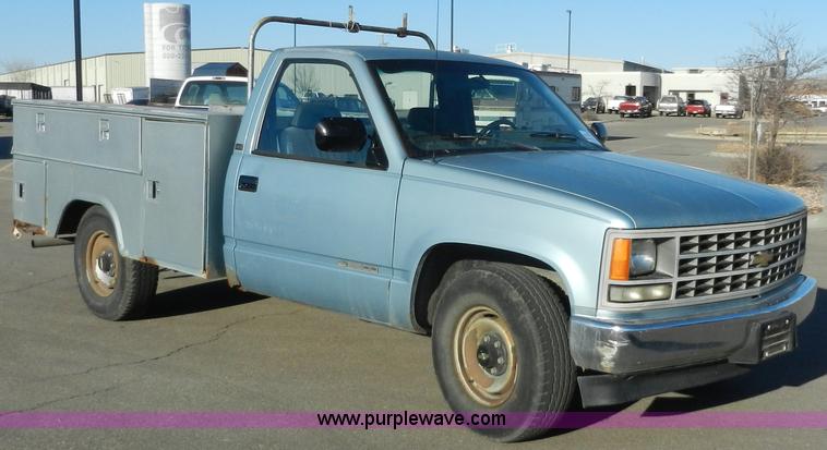 image for item A3987 1992 Chevrolet Cheyenne 2500 utility truck