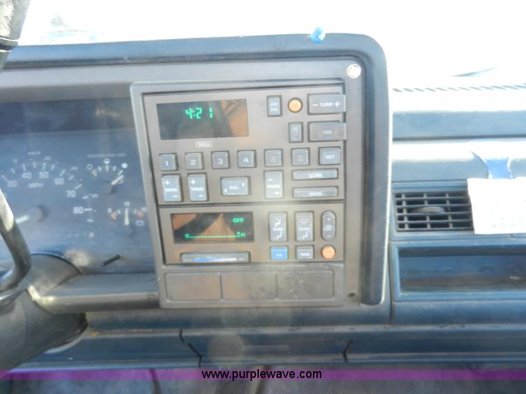 image for item A3987 1992 Chevrolet Cheyenne 2500 utility truck