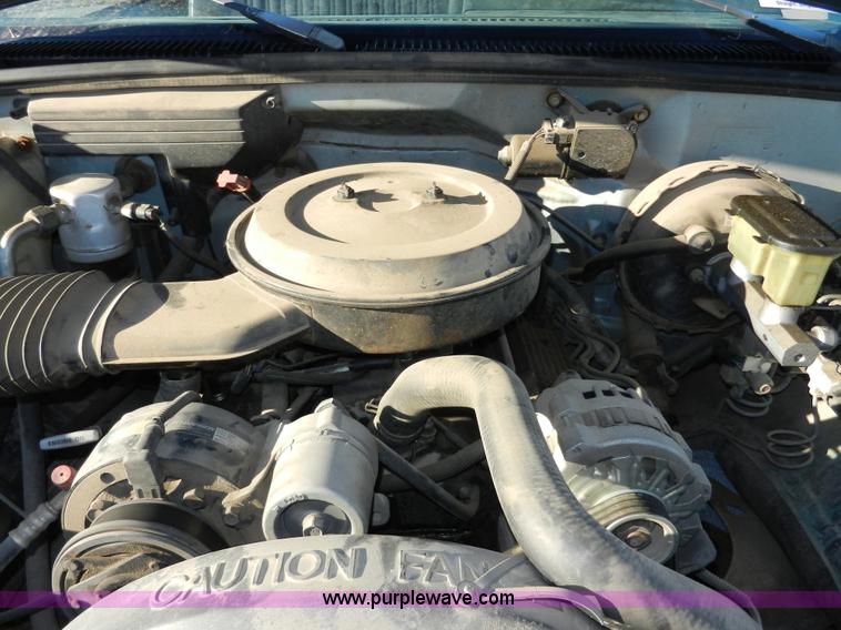 image for item A3987 1992 Chevrolet Cheyenne 2500 utility truck