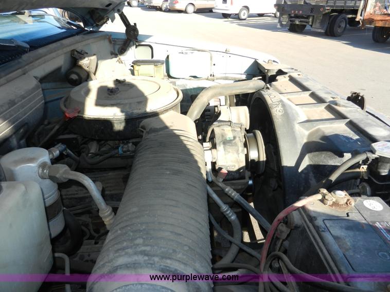 image for item A3987 1992 Chevrolet Cheyenne 2500 utility truck