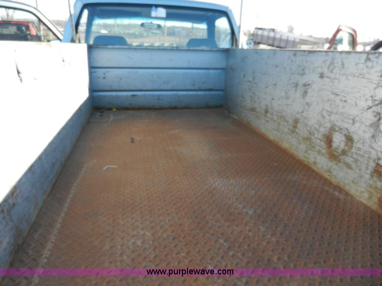 image for item A3987 1992 Chevrolet Cheyenne 2500 utility truck