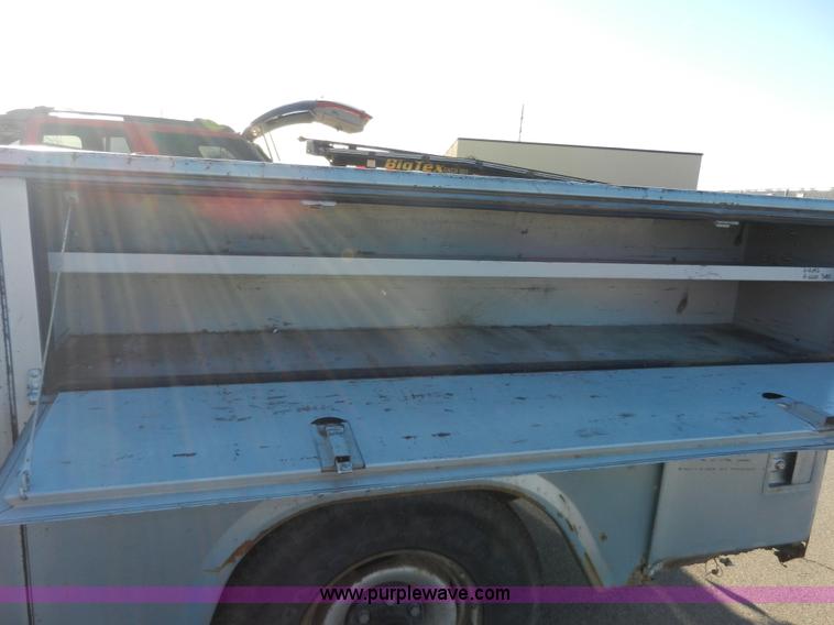 image for item A3987 1992 Chevrolet Cheyenne 2500 utility truck