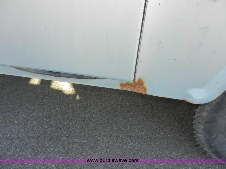 image for item A3987 1992 Chevrolet Cheyenne 2500 utility truck