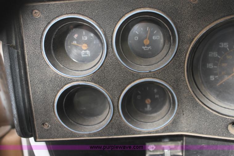 image for item AA9169 1982 GMC C/K 2500 pickup truck