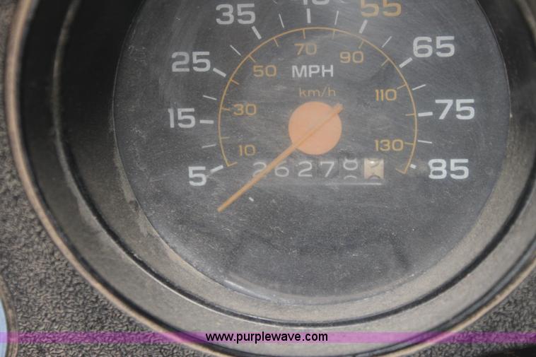 image for item AA9169 1982 GMC C/K 2500 pickup truck