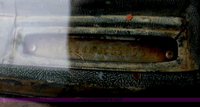 image for item AA9169 1982 GMC C/K 2500 pickup truck