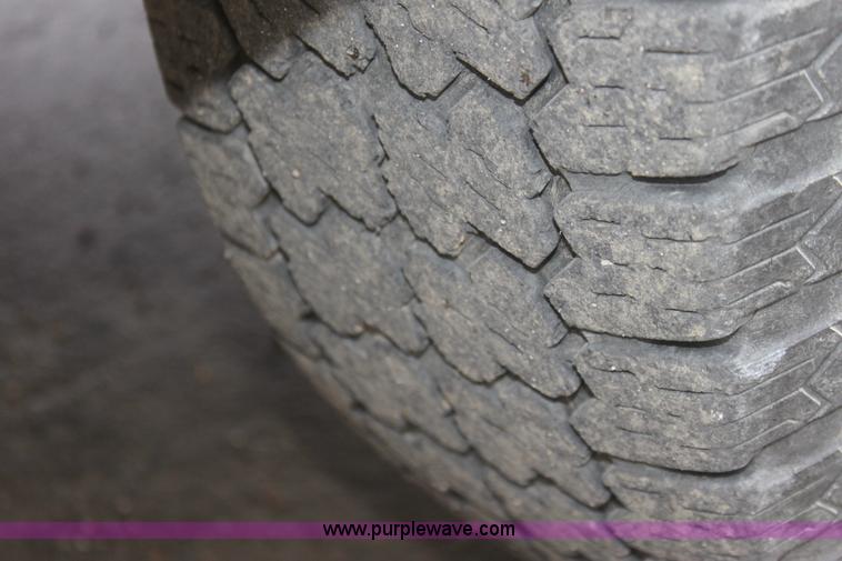 image for item AA9169 1982 GMC C/K 2500 pickup truck