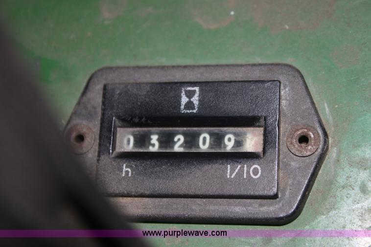 image for item AA9171 John Deere F925 riding lawn mower