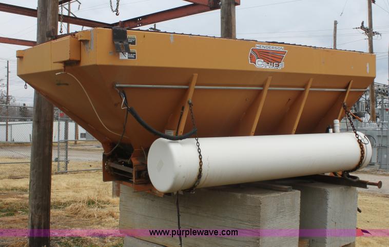 image for item AA9174 Henderson Cheif sand spreader