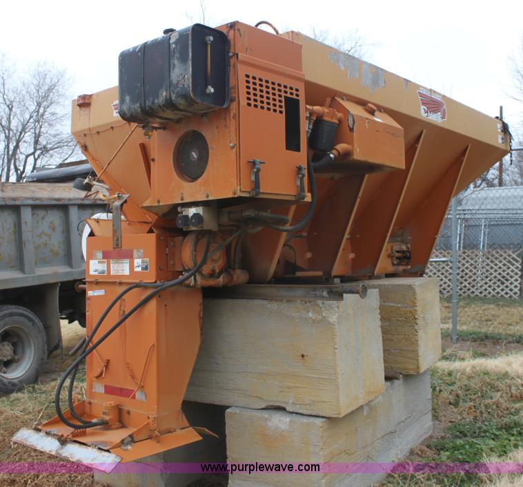 image for item AA9174 Henderson Cheif sand spreader