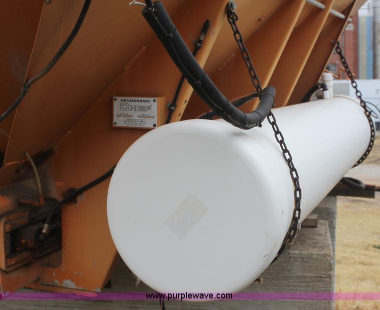 image for item AA9174 Henderson Cheif sand spreader