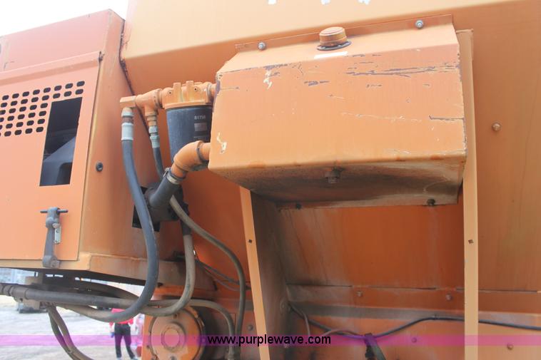 image for item AA9174 Henderson Cheif sand spreader