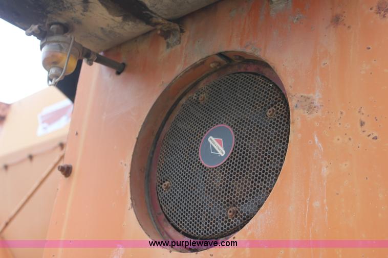 image for item AA9174 Henderson Cheif sand spreader