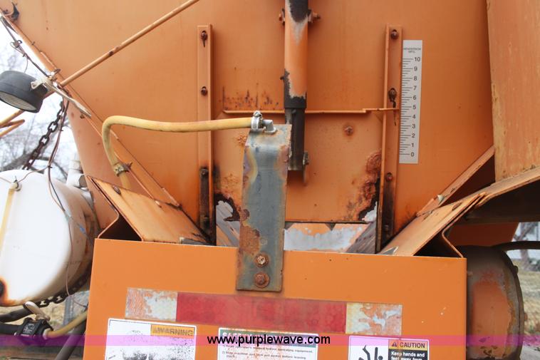 image for item AA9174 Henderson Cheif sand spreader