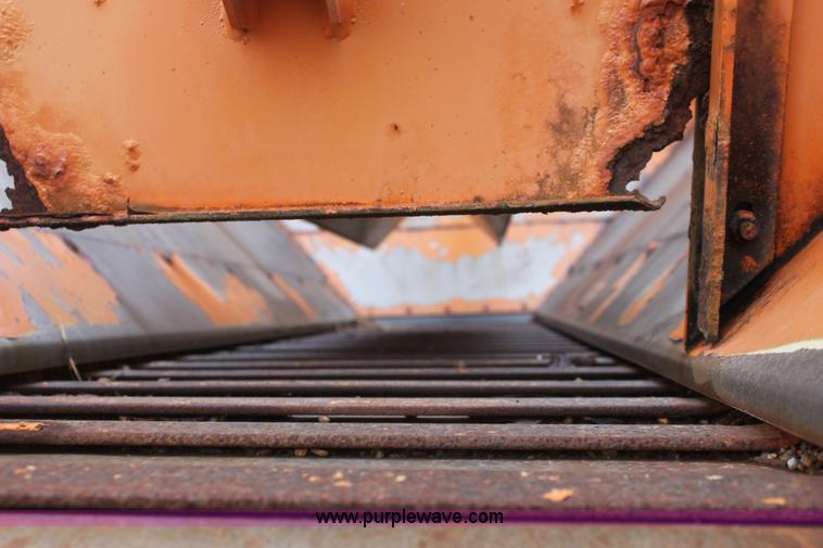 image for item AA9174 Henderson Cheif sand spreader