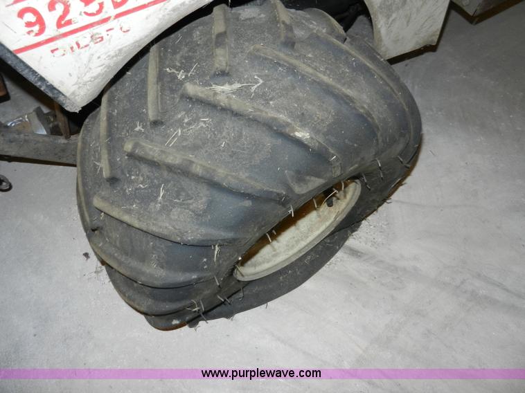 image for item AB9558 Grasshopper 928 ZTR lawn mower