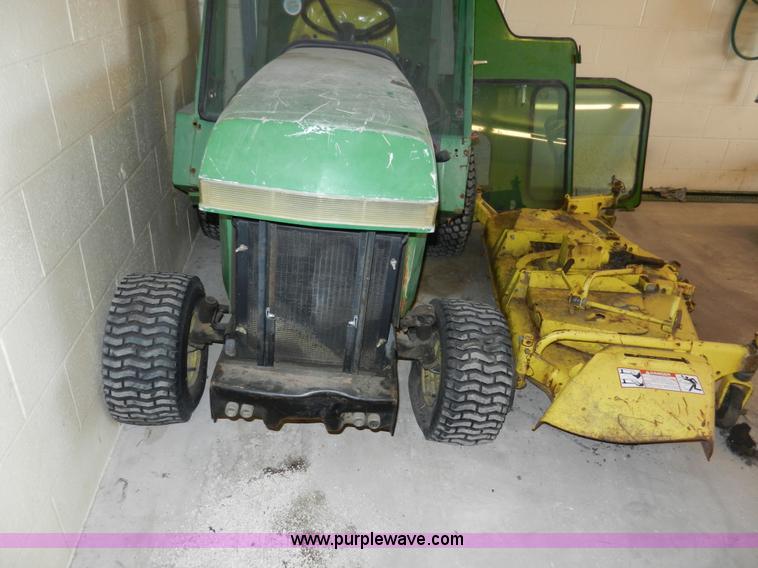 image for item AB9559 John Deere 430 lawn tractor
