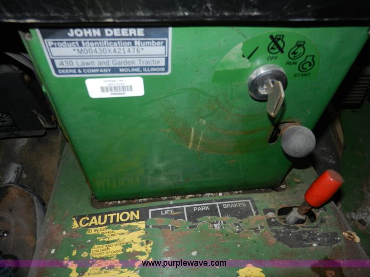 image for item AB9559 John Deere 430 lawn tractor