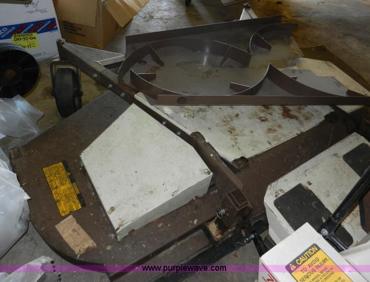 image for item AB9562 Grasshopper 721 ZTR lawn mower