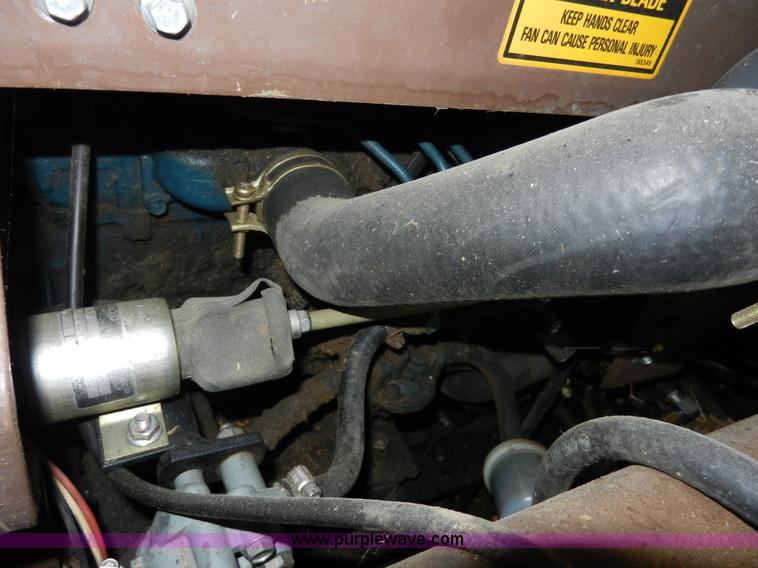 image for item AB9562 Grasshopper 721 ZTR lawn mower