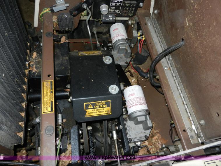 image for item AB9562 Grasshopper 721 ZTR lawn mower