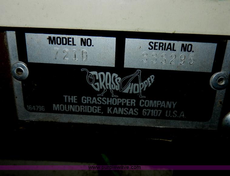 image for item AB9562 Grasshopper 721 ZTR lawn mower