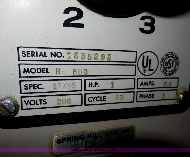 image for item AB9563 Hobart H600 mixer