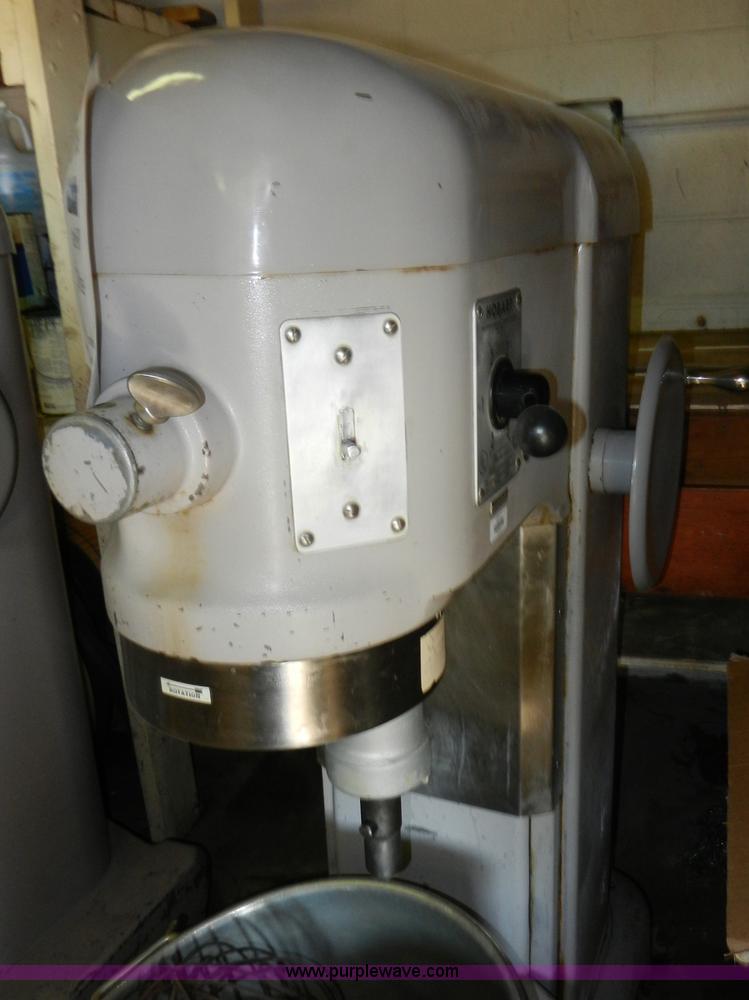 image for item AB9564 Hobart H600 mixer