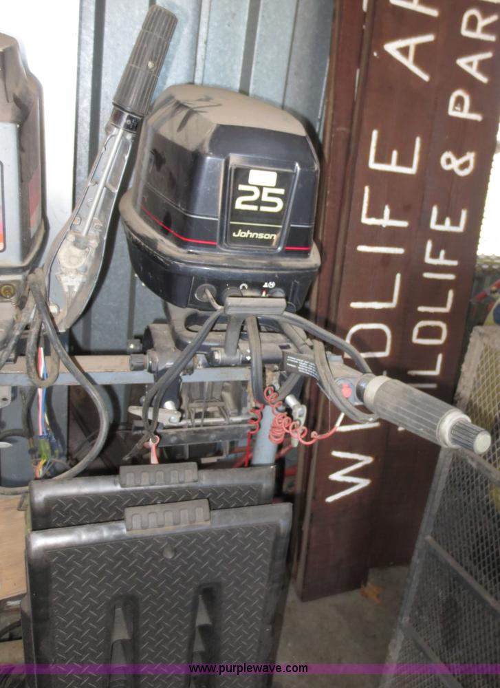 image for item AK9746 1995 Johnson 25 HP outboard motor