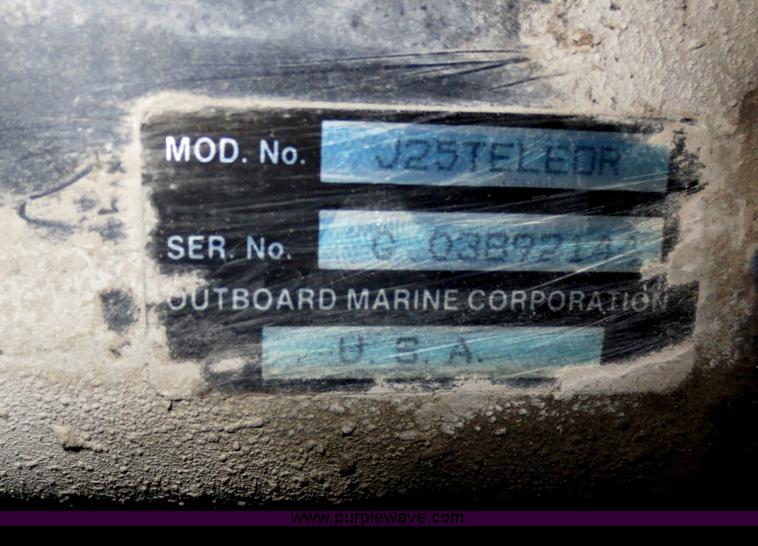 image for item AK9746 1995 Johnson 25 HP outboard motor