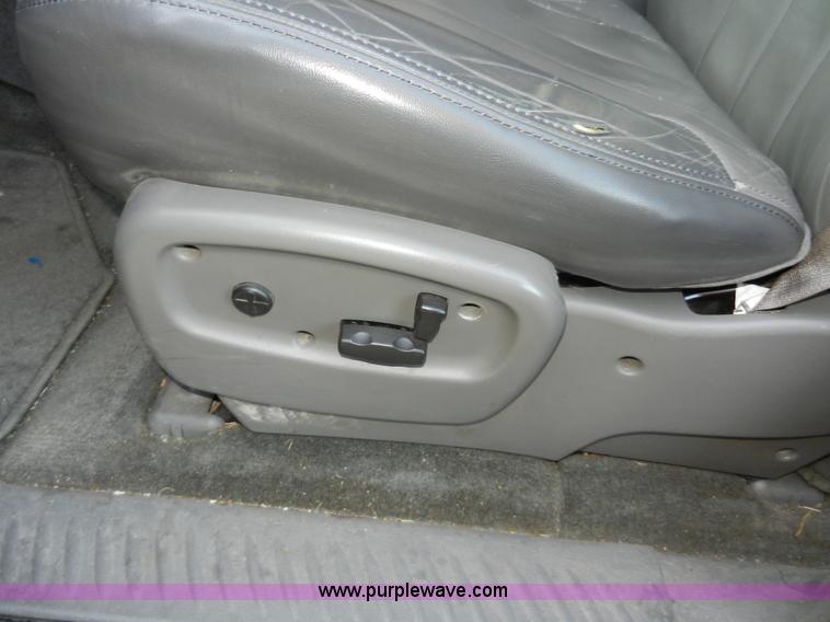 image for item D4594 2003 GMC Envoy XL SLT SUV