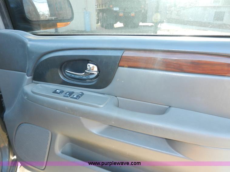 image for item D4594 2003 GMC Envoy XL SLT SUV