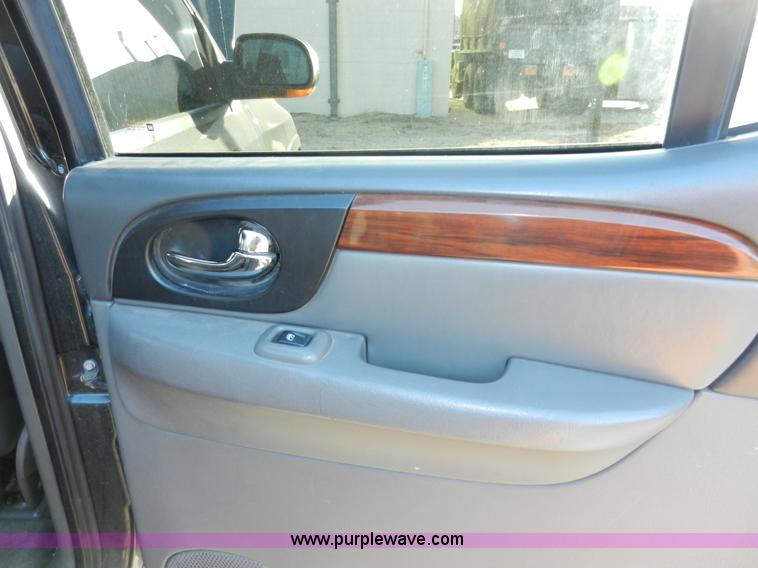 image for item D4594 2003 GMC Envoy XL SLT SUV