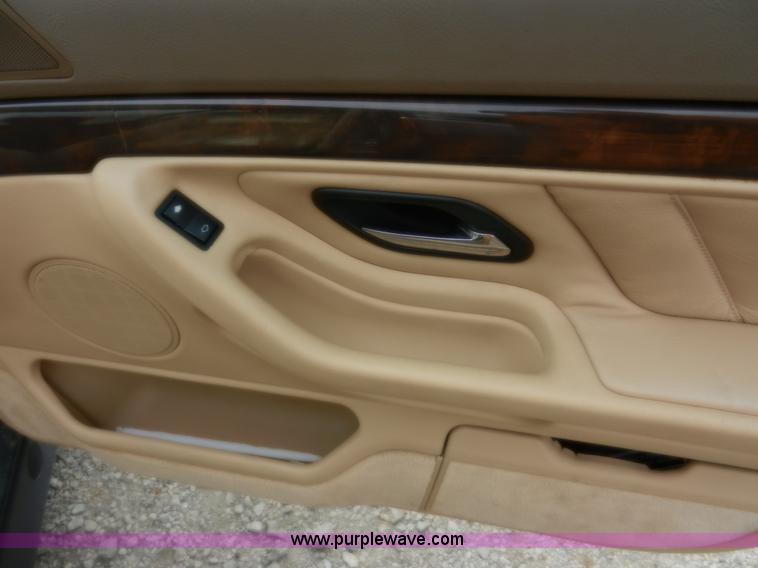 image for item D4595 1997 BMW 740iL