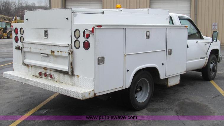 image for item E3694 1997 Chevrolet 3500 utility truck