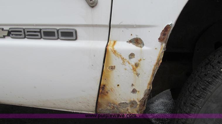 image for item E3694 1997 Chevrolet 3500 utility truck