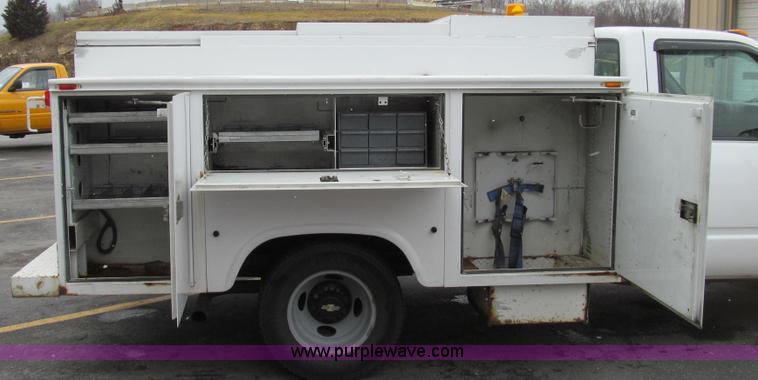 image for item E3694 1997 Chevrolet 3500 utility truck