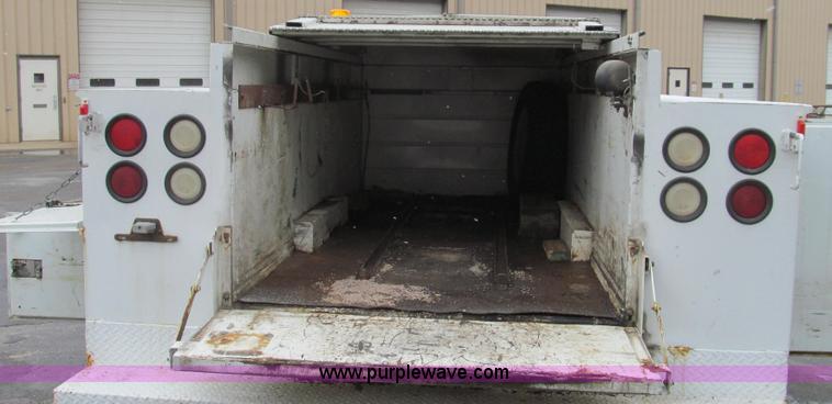 image for item E3694 1997 Chevrolet 3500 utility truck