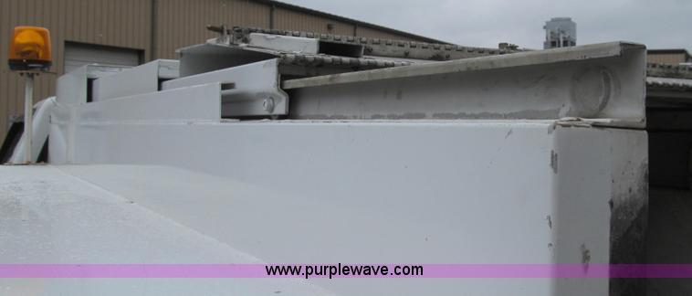 image for item E3694 1997 Chevrolet 3500 utility truck