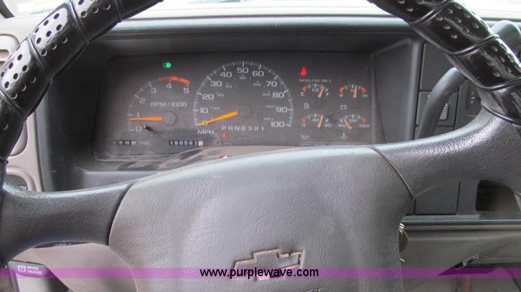 image for item E3694 1997 Chevrolet 3500 utility truck