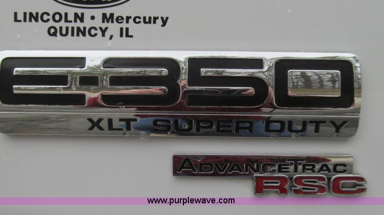 image for item E3695 2007 Ford E350 XLT Super Duty van