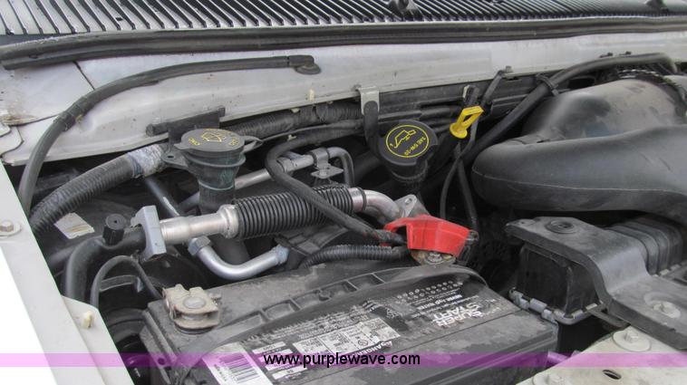 image for item E3695 2007 Ford E350 XLT Super Duty van