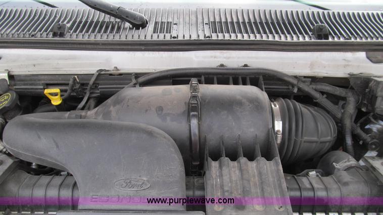 image for item E3695 2007 Ford E350 XLT Super Duty van