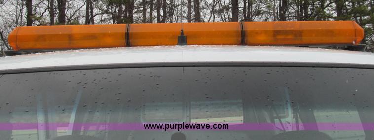 image for item E3698 2000 Ford E350 XL van