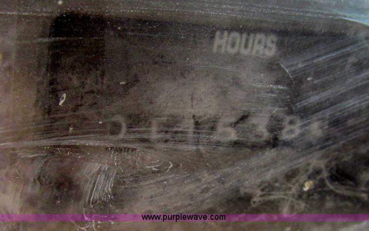 image for item E3747 1999 International 4900 dump truck