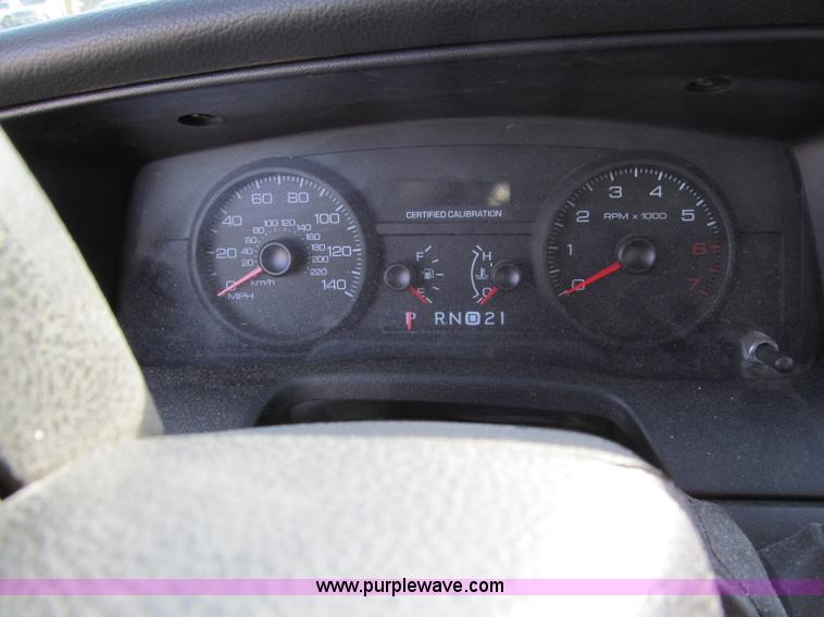 image for item E5878 2007 Ford Crown Victoria Police Interceptor