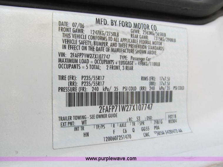 image for item E5878 2007 Ford Crown Victoria Police Interceptor