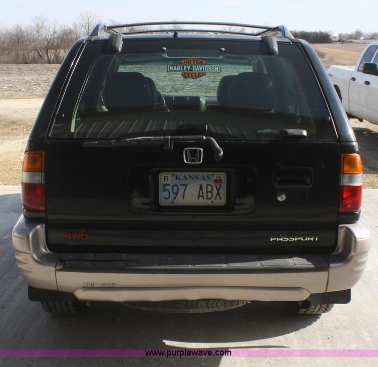 image for item F2869 2002 Honda Passport