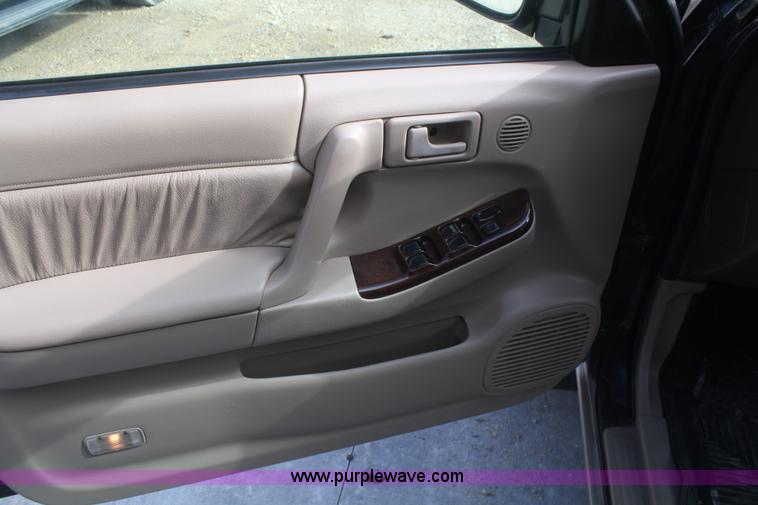 image for item F2869 2002 Honda Passport